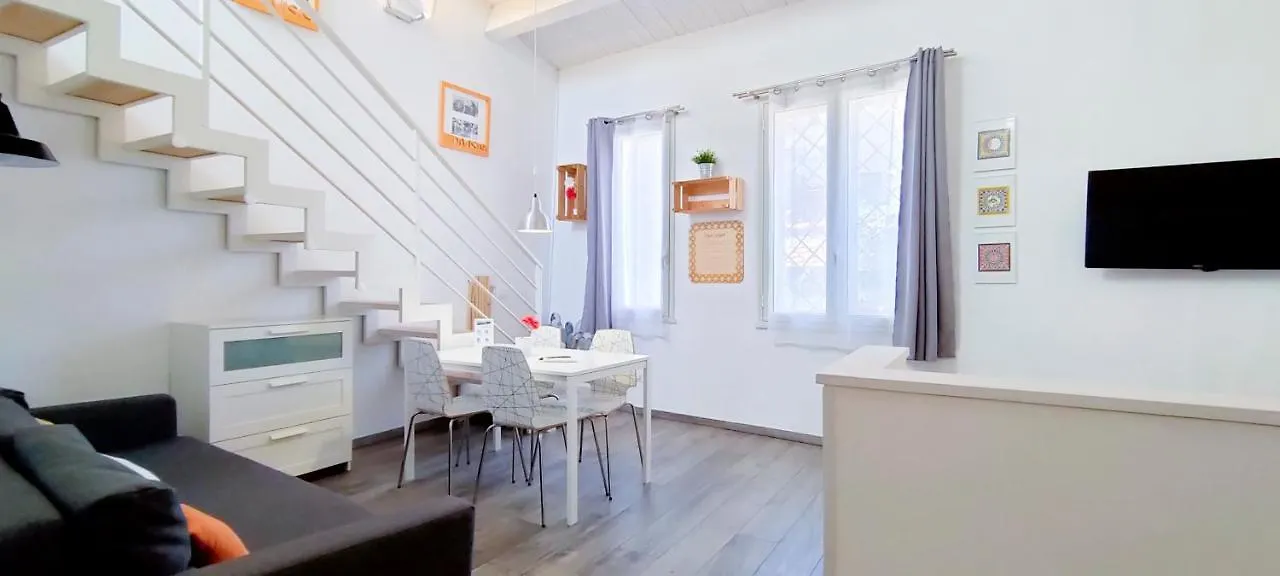 Divisi9 - Apartment Historic Center Palermo 0*,  Italien