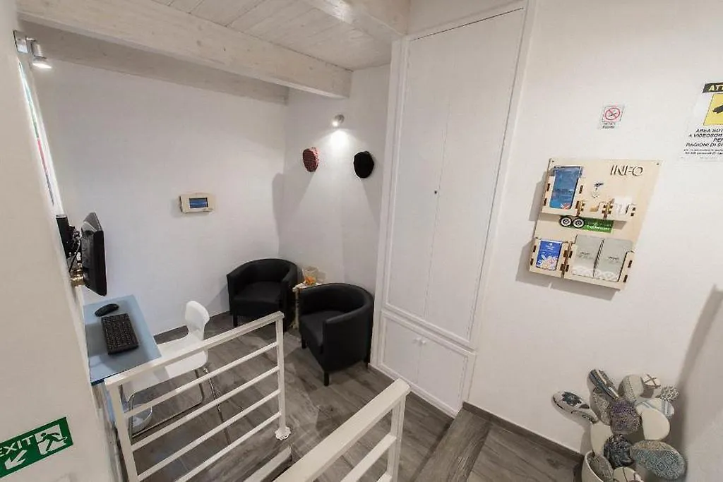 Divisi9 - Apartment Historic Center Palermo