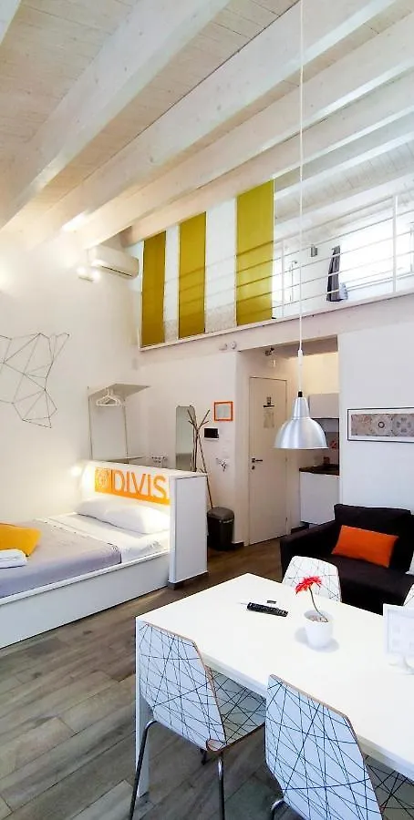 Divisi9 - Apartment Historic Center パレルモ