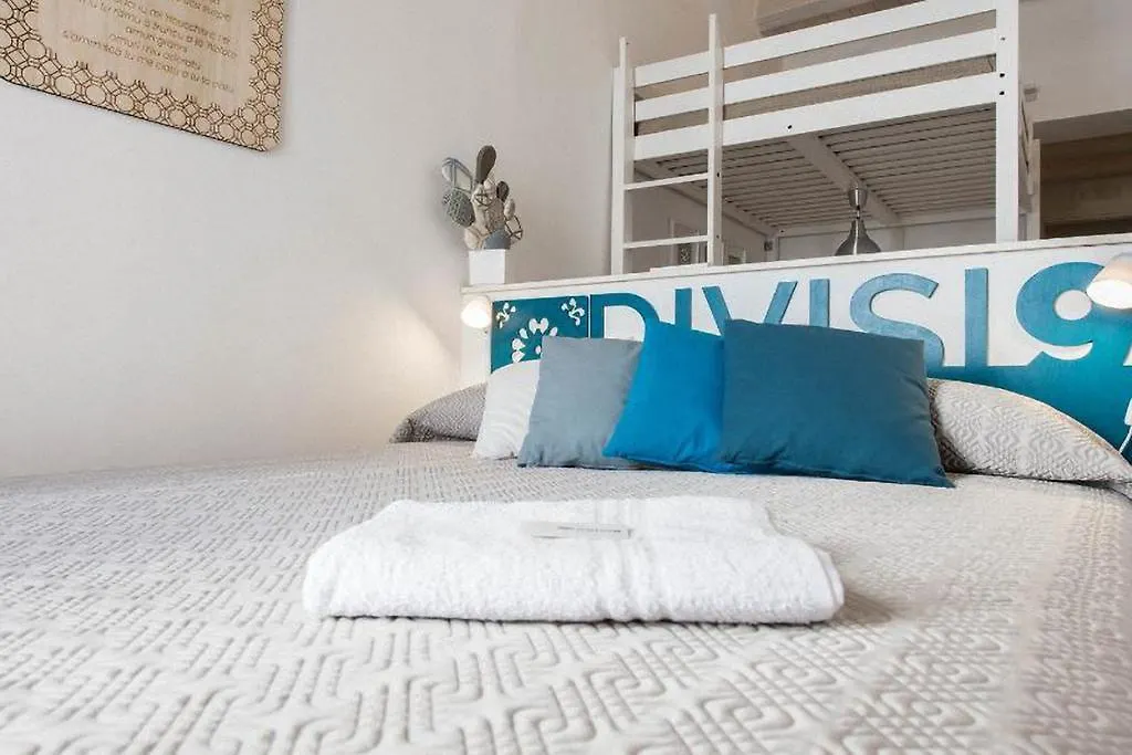 Divisi9 - Apartment Historic Center パレルモ イタリア