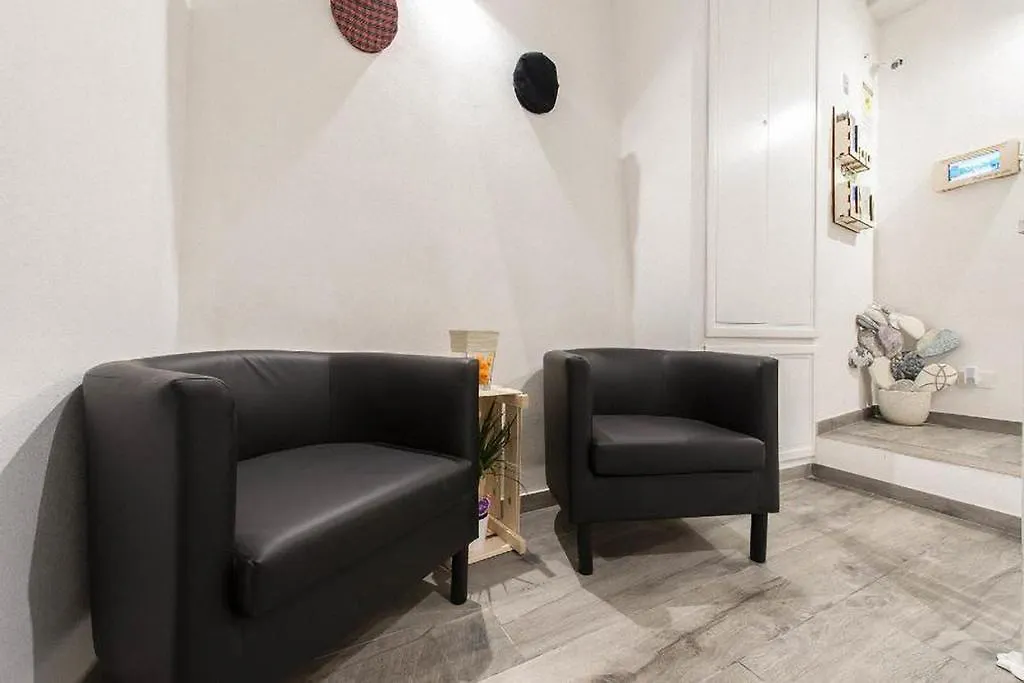 Divisi9 - Apartment Historic Center パレルモ 0*,