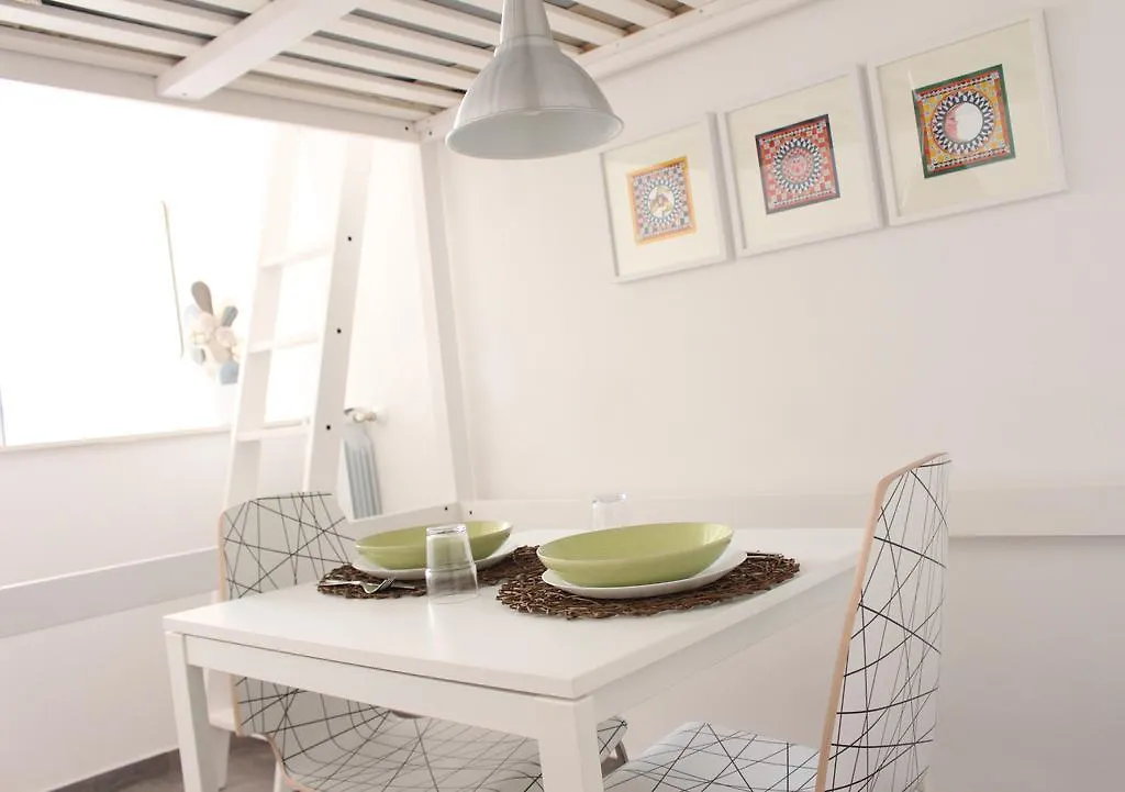 Divisi9 - Apartment Historic Center パレルモ