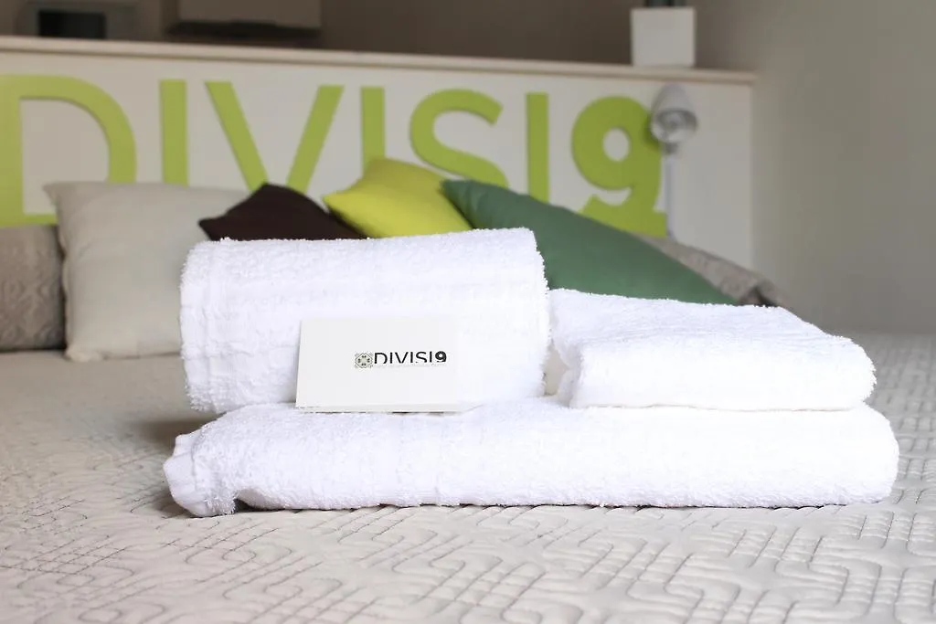 Divisi9 - Apartment Historic Center パレルモ 0*,
